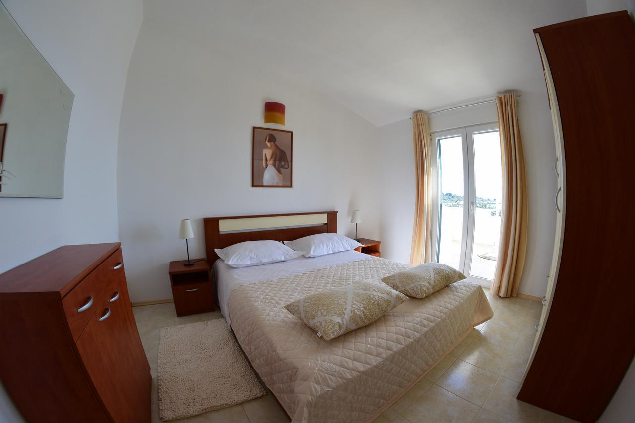 Apartment Ivica Mali Drvenik Ngoại thất bức ảnh