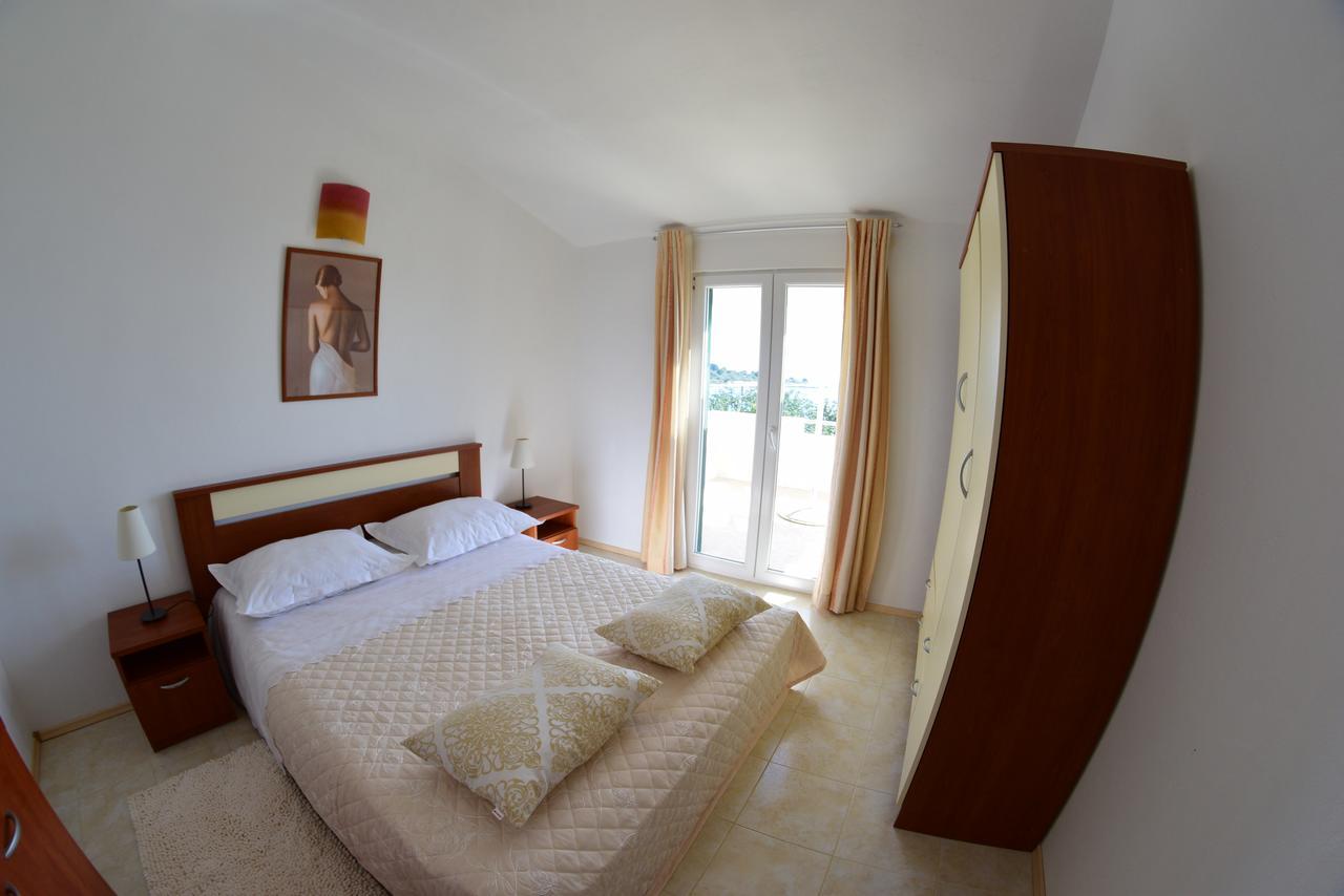 Apartment Ivica Mali Drvenik Ngoại thất bức ảnh